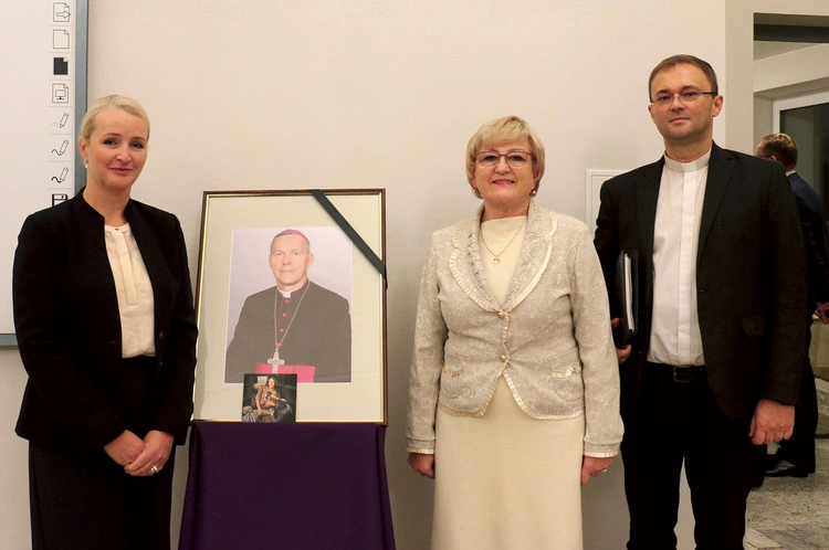 W panelu uczestniczyli (od lewej) Natalia Tułasiewicz-Wala, Bogusława Buda i ks. Wojciech Wojtyła.