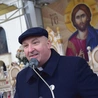 Uczestnikiem pielgrzymki był ks. D. Kowalczyk, prezes zarządu Fundacji DNT.
