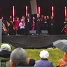 Najpierw była Msza św. w kościele pw. Pierwszych Męczenników Polski, a potem już na placu: koncerty, zabawa, dobre jedzenie i oczywiście koronka (na zdjęciu).