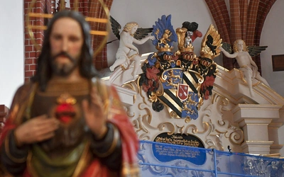 Koszty drugiego etapu renowacji to bagatela 750 tys. złotych. 600 tys. zł to dotacja ze środków Ministerstwa Kultury i Dziedzictwa Narodowego, 50 tys. zł – środki z budżetu miasta Żary, a 15 tys. – wsparcie Urzędu Marszałkowskiego. Reszta to wkład własny parafii.