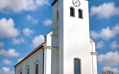 Dzisiejsza świątynia została zbudowana w latach 1733–1740.