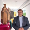 Ks. prof. Roman Buchta – dyrektor Wydziału Katechetycznego Kurii Metropolitalnej, moderator Archidiecezjalnego Centrum Formacji, wykładowca Wydziału Teologicznego Uniwersytetu Śląskiego.