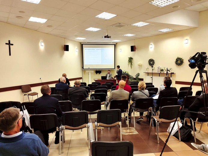 Legnica  była miejscem bardzo  ciekawej  debaty teologicznej o AI. 