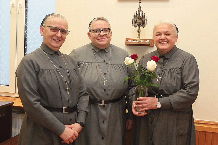 Od lewej: s. Małgorzata, s. Mirosława i s. Lidia.