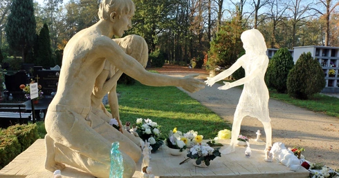 15 października - Międzynarodowy Dzień Dziecka Utraconego