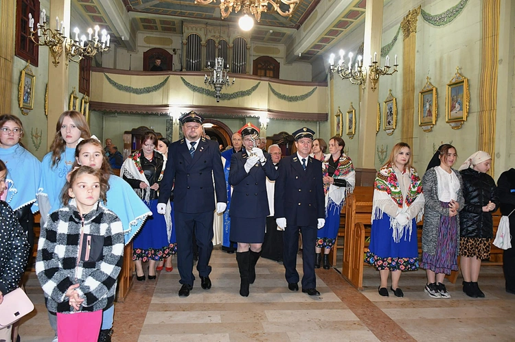 Polna. Wprowadzenie relikwii dzieci fatimskich