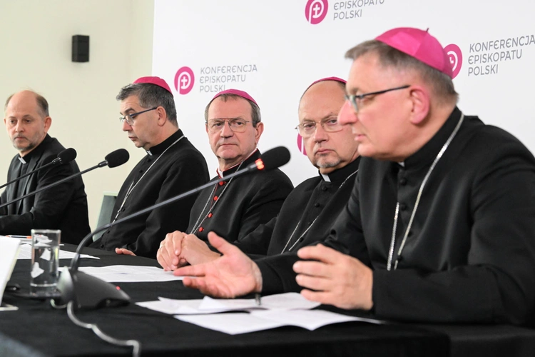 Konferencja prasowa po zakończeniu obrad