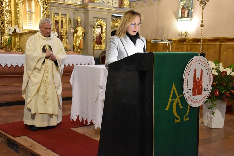 Przasnysz. Pogrzeb dzieci zmarłych przed urodzeniem