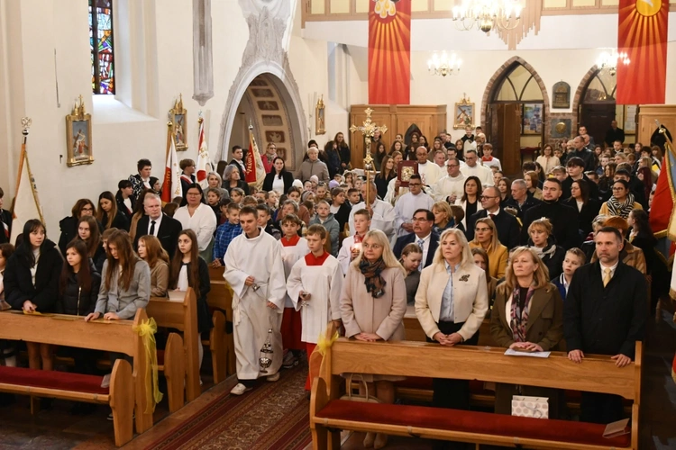 Szkoły noszące imię Jana Pawła II w tym roku przyjechały do Sulęcina