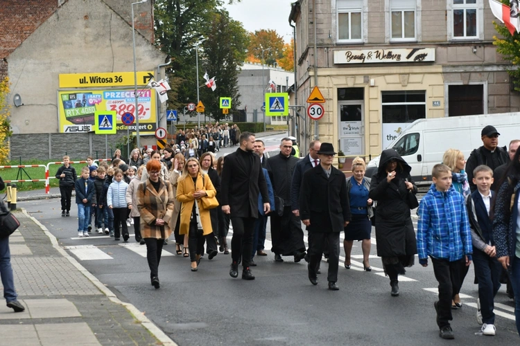 Szkoły noszące imię Jana Pawła II w tym roku przyjechały do Sulęcina