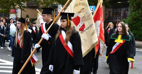 Szkoły noszące imię Jana Pawła II w tym roku przyjechały do Sulęcina