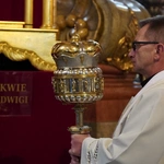 Pielgrzymka chorych, a także uczniów szkoły imienia św. Jadwigi u swojej patronki