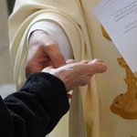 Pielgrzymka chorych, a także uczniów szkoły imienia św. Jadwigi u swojej patronki