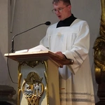 Pielgrzymka chorych, a także uczniów szkoły imienia św. Jadwigi u swojej patronki