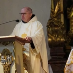 Pielgrzymka chorych, a także uczniów szkoły imienia św. Jadwigi u swojej patronki