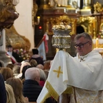 Pielgrzymka chorych, a także uczniów szkoły imienia św. Jadwigi u swojej patronki