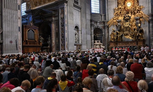 Pielgrzymi z Polski w Bazylice Watykańskiej
