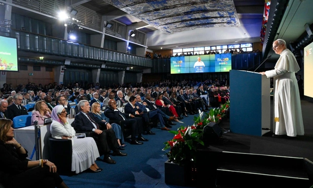 Papież przemawia w siedzibie FAO