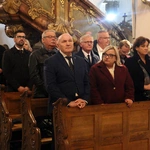 Pielgrzymka mieszkańców Trzebnicy do grobu św. Jadwigi Śląskiej - poświęcenie sztandaru gminy