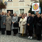 Pielgrzymka mieszkańców Trzebnicy do grobu św. Jadwigi Śląskiej - poświęcenie sztandaru gminy