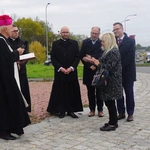Odsłonięcie i poświęcenie tablicy na rondzie św. Jadwigi Śląskiej