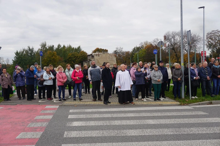 Odsłonięcie i poświęcenie tablicy na rondzie św. Jadwigi Śląskiej
