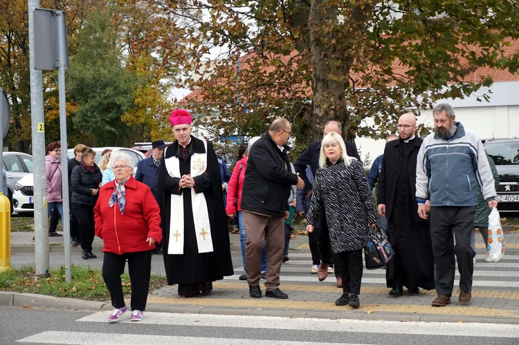 Odsłonięcie i poświęcenie tablicy na rondzie św. Jadwigi Śląskiej
