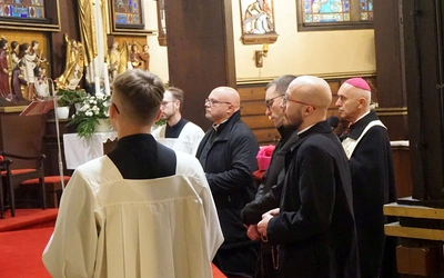 Koronka w kościele św Jadwigi na Porembie