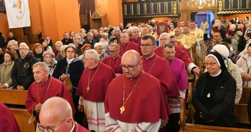 Sesja Zielonogóskiej Kapituły Kolegiackiej i odpust w konkatedrze
