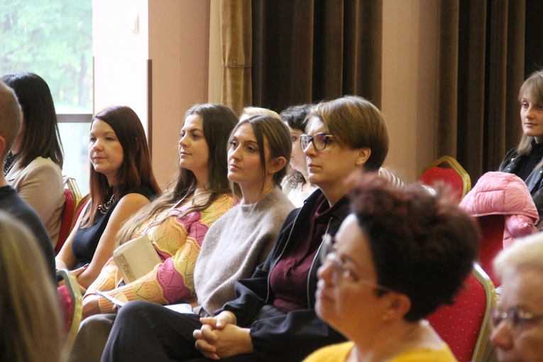 Wierzchowsławice. II Konferencja Terapeutyczna