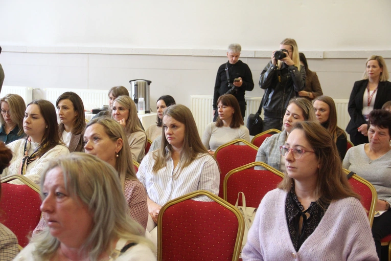 Wierzchowsławice. II Konferencja Terapeutyczna