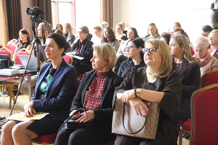 Wierzchowsławice. II Konferencja Terapeutyczna