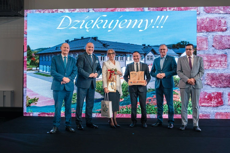 Nowa szkoła w Gródku k. Grybowa