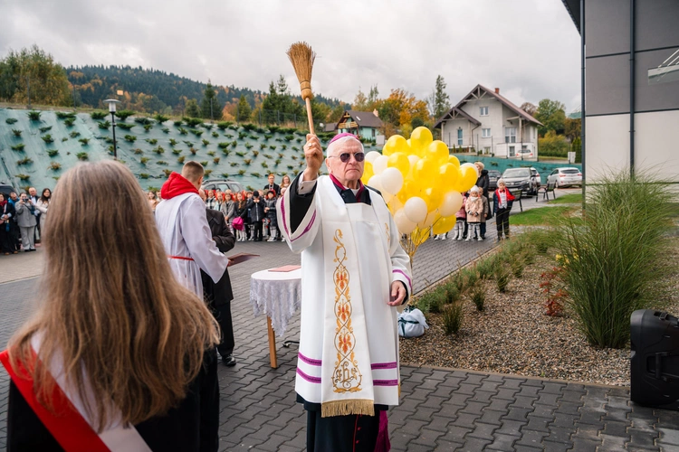 Nowa szkoła w Gródku k. Grybowa