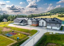 Nowa szkoła w Gródku k. Grybowa