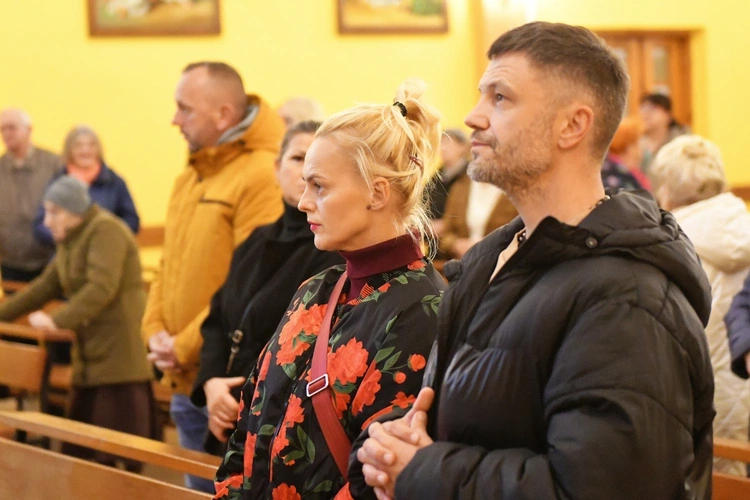 Ratujmy świat z Maryją - Różaniec 24 h