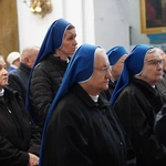 Trzebnica 2025. Pielgrzymka kobiet do grobu św. Jadwigi