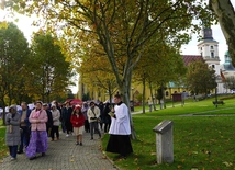 Trzebnica 2025. Pielgrzymka kobiet do grobu św. Jadwigi