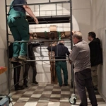 Montaż nowego prezbiterium