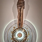 Montaż nowego prezbiterium