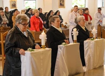 Powierzyły życie Oblubieńcowi