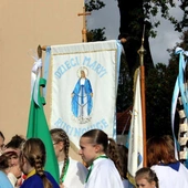 Pielgrzymka Dzieci Maryi do Zbrosławic