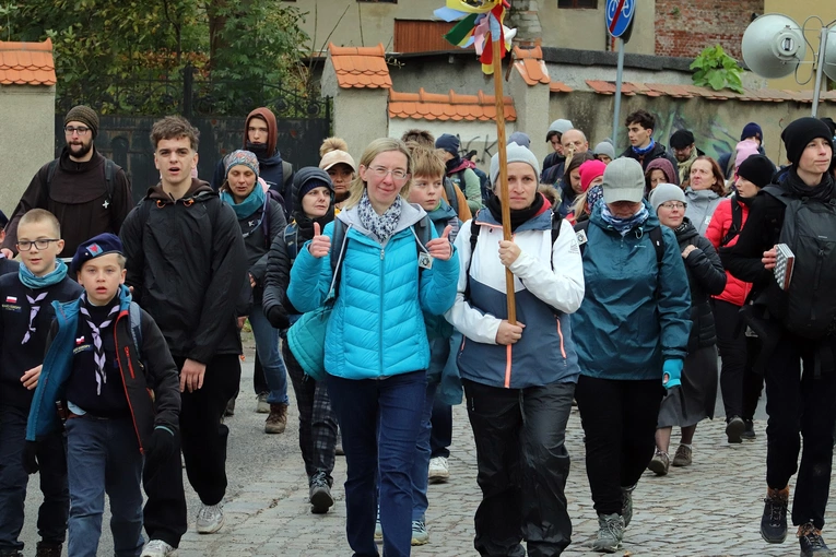 46. Piesza Pielgrzymka Wrocławska do grobu św. Jadwigi cz.1
