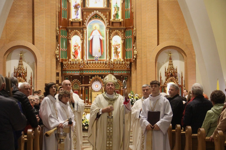 Poświęcenie organów kościele św. Jana Pawła II w Nowym Sączu