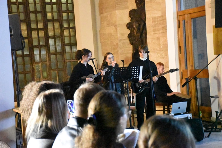 62. Wieczór Modlitwy Młodych