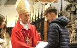 Młodzi, ambitni, zaangażowani - choć mają pod górkę, chcą osiągnąć w życiu coś więcej