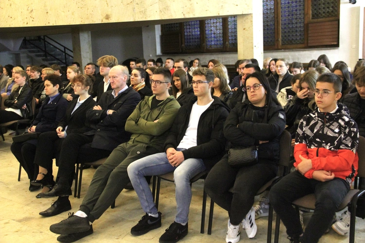 Tarnów. Stypendyści Fundacji im. abp. Jerzego Ablewicza