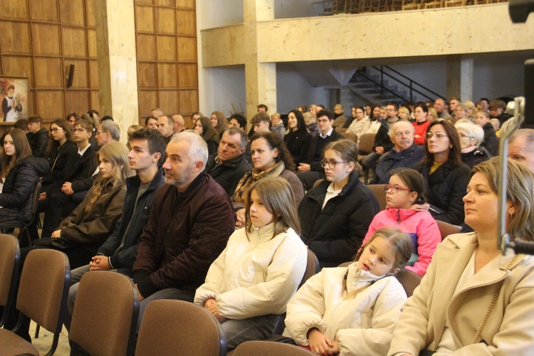 Tarnów. Stypendyści Fundacji im. abp. Jerzego Ablewicza