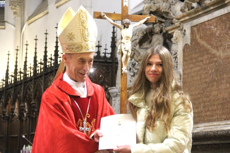 Tarnów. Stypendyści Fundacji im. abp. Jerzego Ablewicza