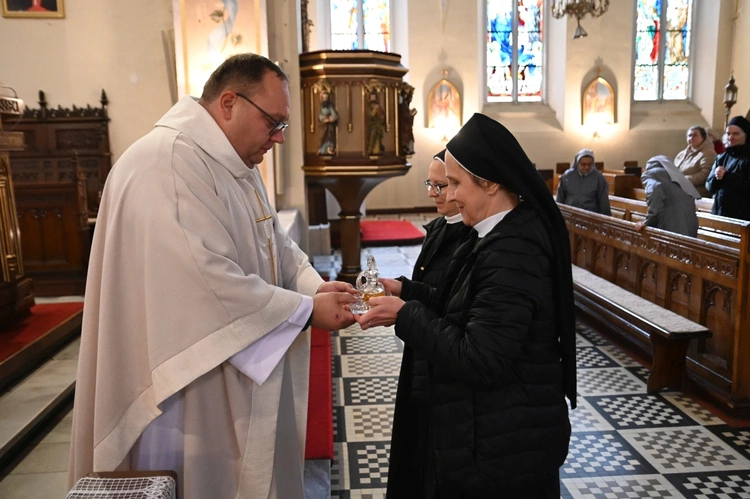 Dziękczynienie za 50 lat posługi sióstr józefitek w Afryce